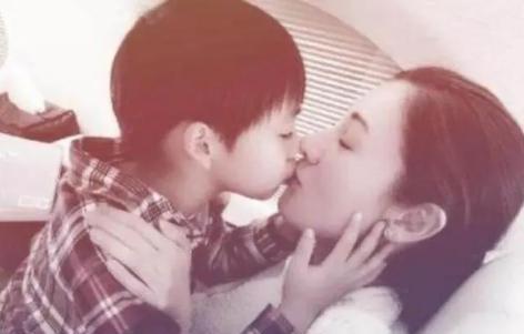 伦敦佬对抗活死人 视频缩略图