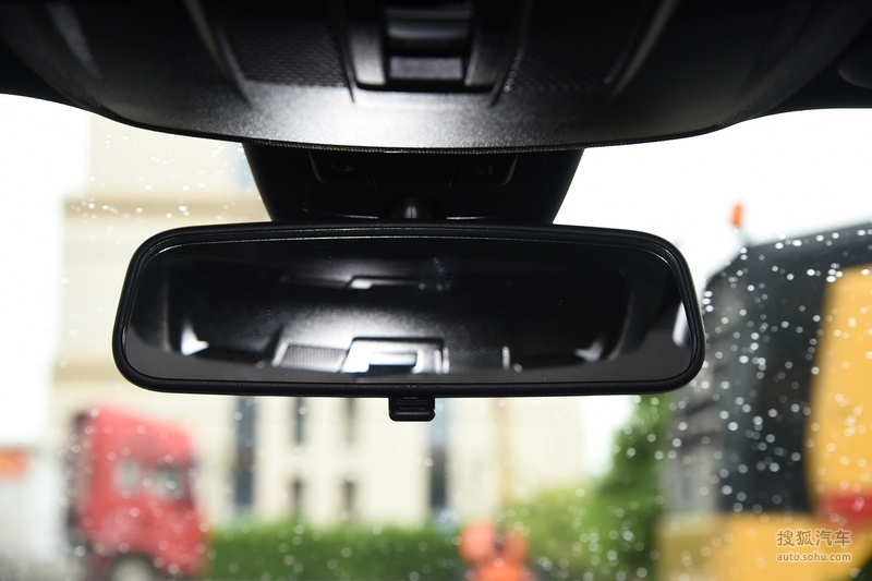 儿大不由爹 视频缩略图