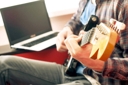 伯顿先生 视频缩略图