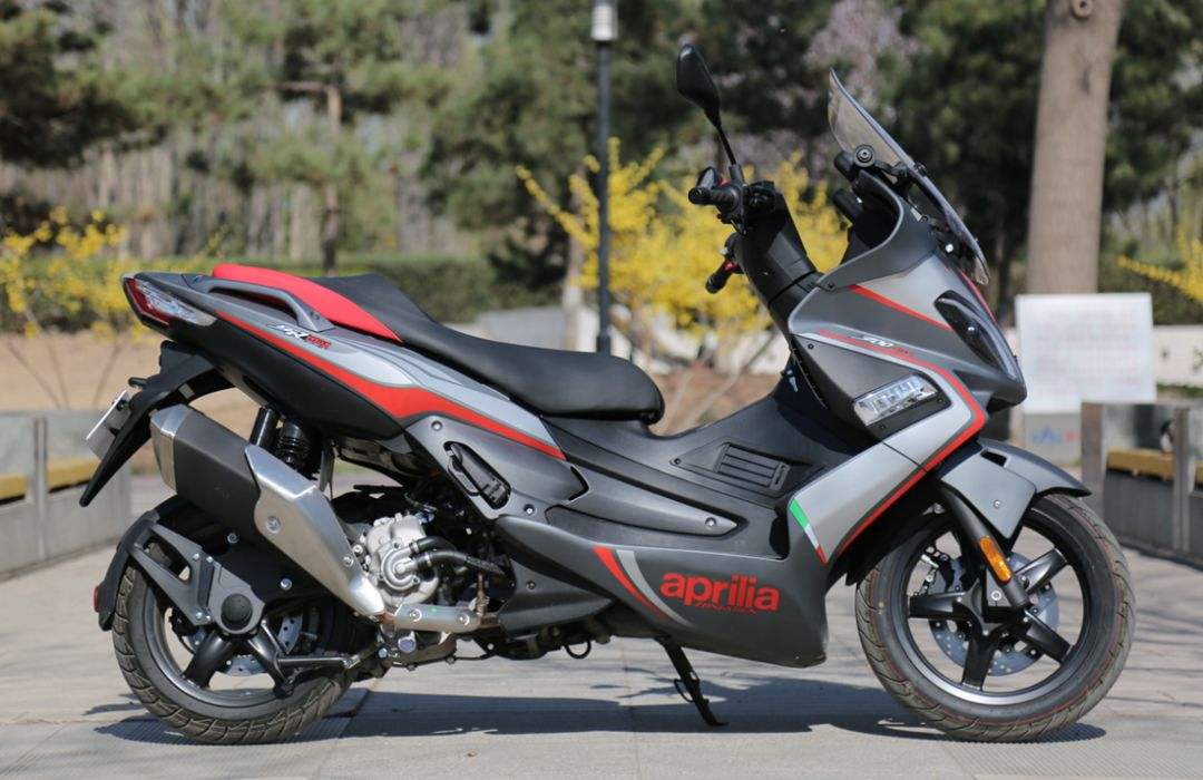 你不是我 视频缩略图