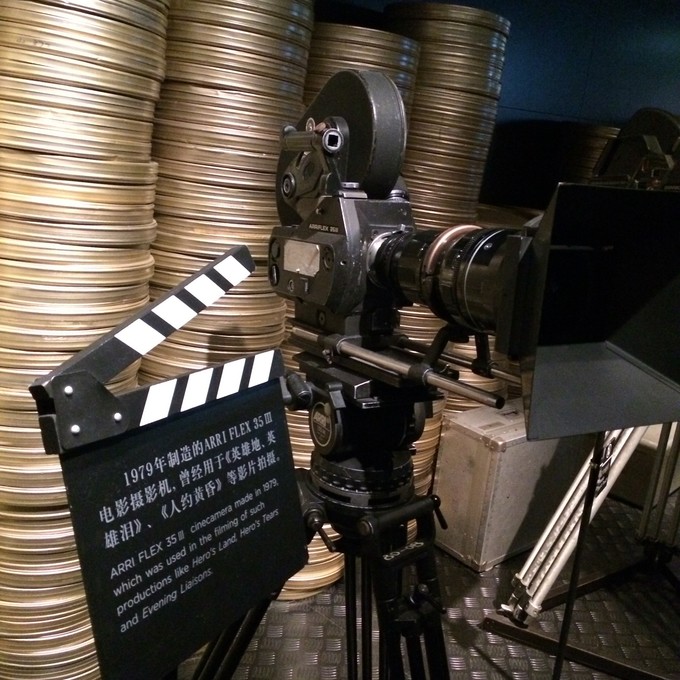 僵尸少爷 视频缩略图