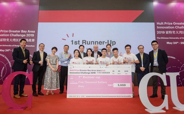 伊丽莎 施莱辛 不同的动物 视频缩略图