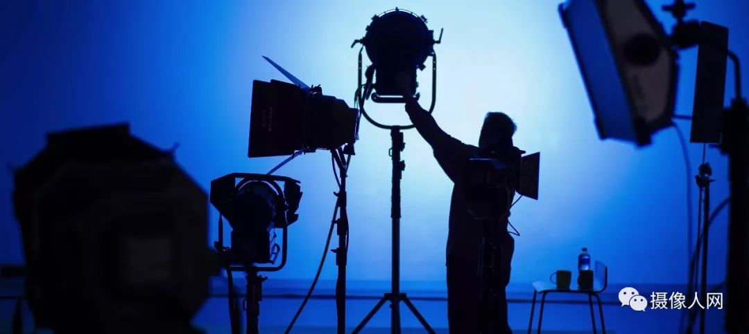 僵尸少爷 视频缩略图