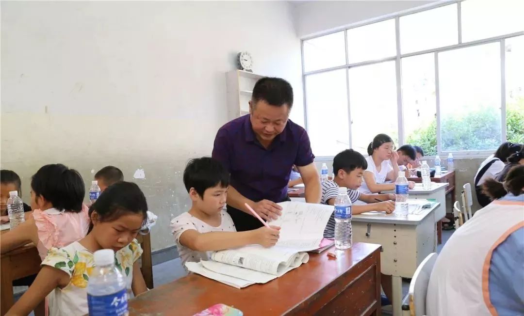 僵尸高校2 视频封面