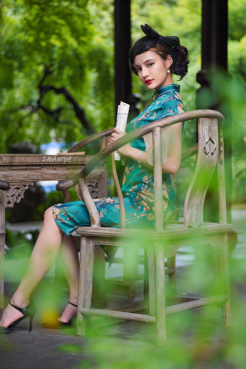 僵局 视频缩略图