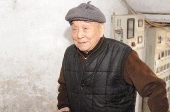 古墓丽影 视频缩略图