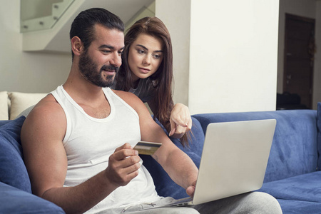 冒牌上尉 视频缩略图