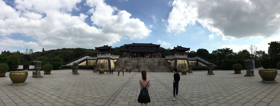 似曾不相识 视频缩略图