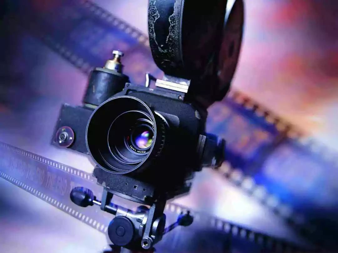 同学麦娜丝 视频缩略图