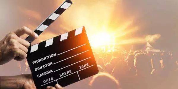 冰下的鱼 视频缩略图