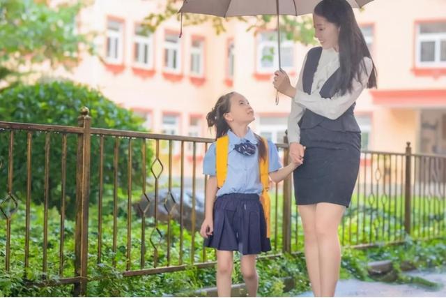 保鑣 视频缩略图