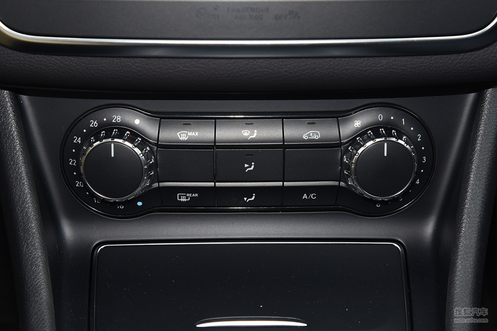 假日劫 视频缩略图