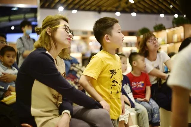 借来的100天 视频主图