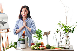 你好！梅芳草 视频缩略图