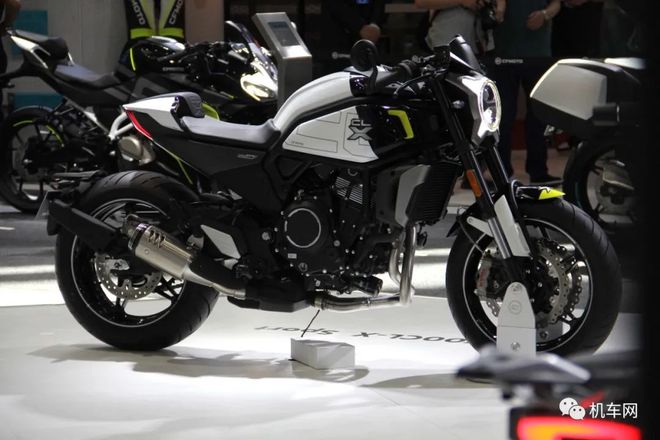 佩剑将军 视频主图