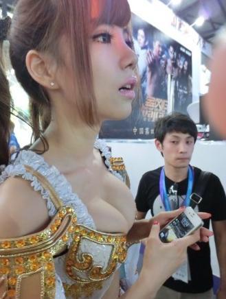 保姆的黑皮书 视频缩略图