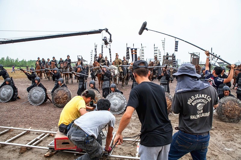 保鑣 视频缩略图