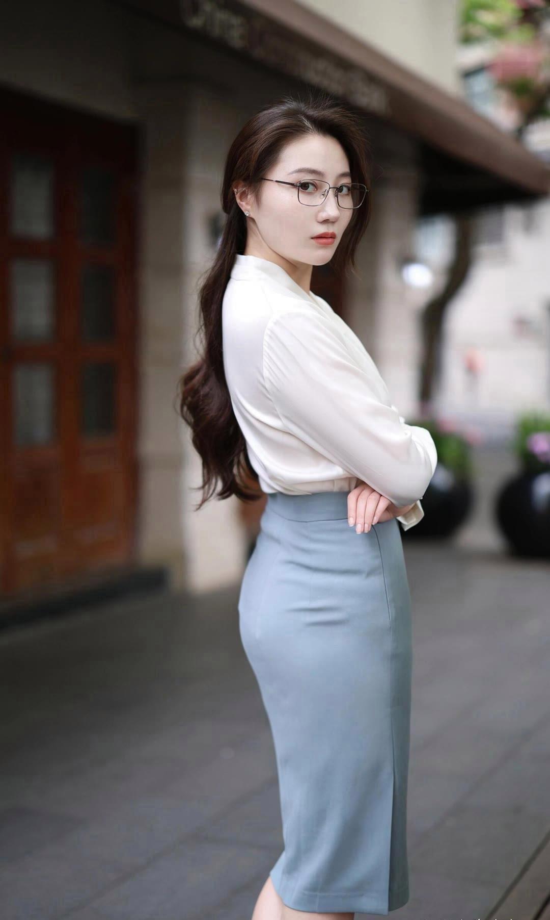 倾城十月 视频缩略图