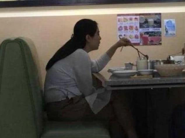 借口公司 Alibi.com 视频缩略图