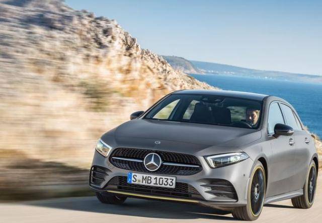 僵尸高校2 视频缩略图