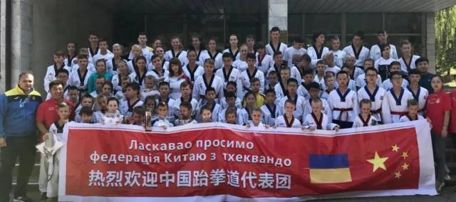 僵尸少爷 视频缩略图