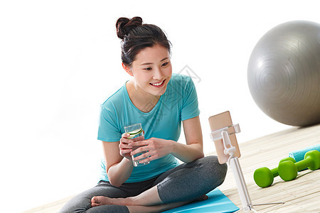 传奇的诞生（原声版） 视频缩略图