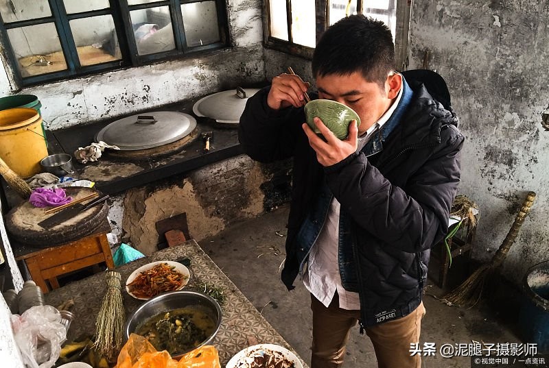 你好！梅芳草 视频缩略图